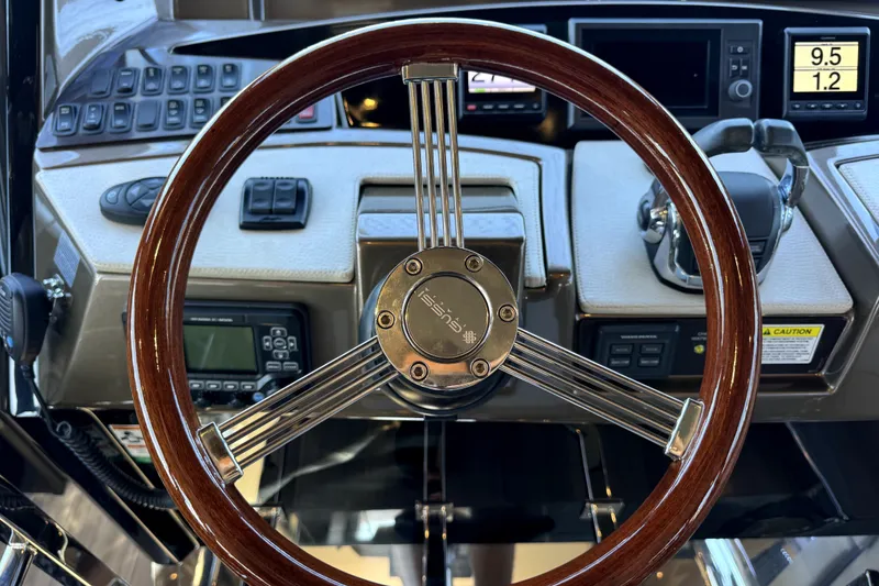 Slide: The Image of Marquis 660 Sport Yacht 2016 - 40