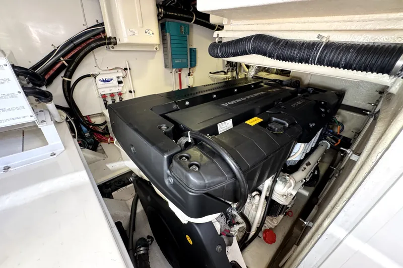 Slide: The Image of Marquis 660 Sport Yacht 2016 - 106