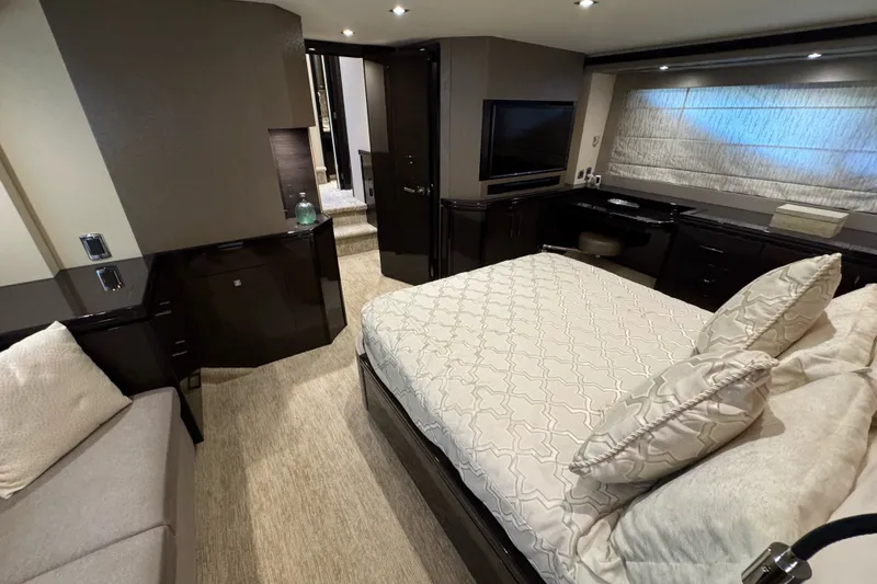 Slide: The Image of Marquis 660 Sport Yacht 2016 - 77
