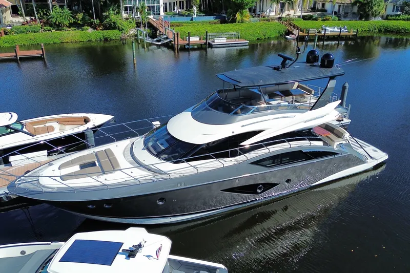 Slide: The Image of Marquis 660 Sport Yacht 2016 - 14