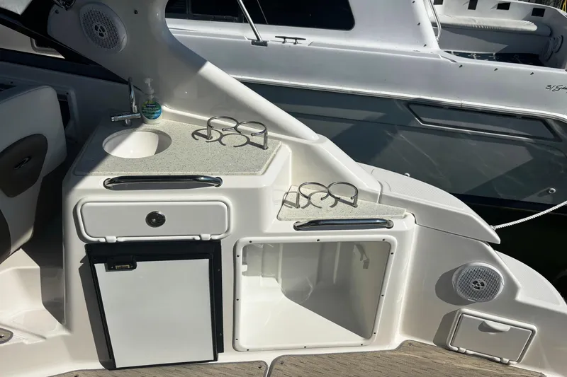 Slide: The Image of Regal 30 Express 2017 - 14