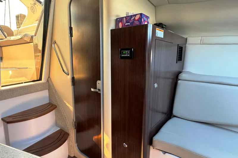 Slide: The Image of Regal 30 Express 2017 - 21