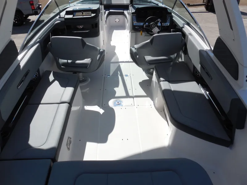 Slide: The Image of Chaparral 307 SSX 2025 - 10