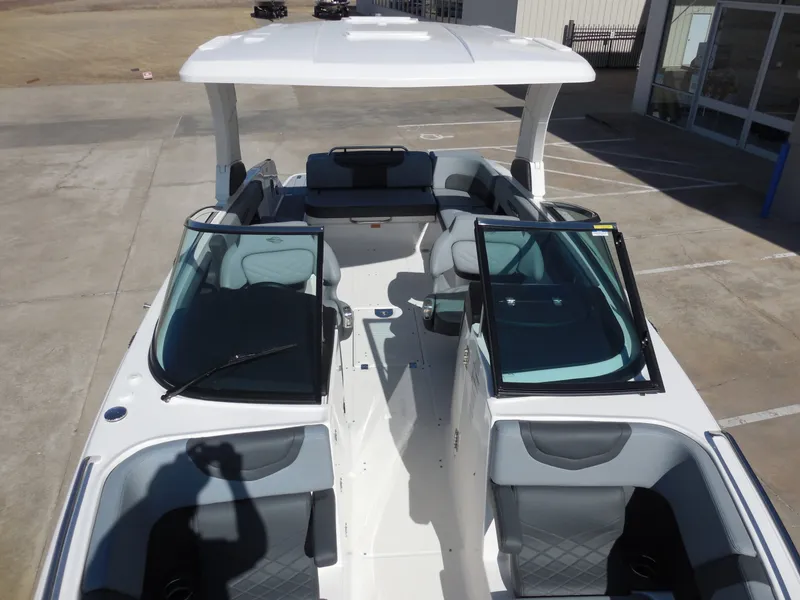 Slide: The Image of Chaparral 307 SSX 2025 - 15