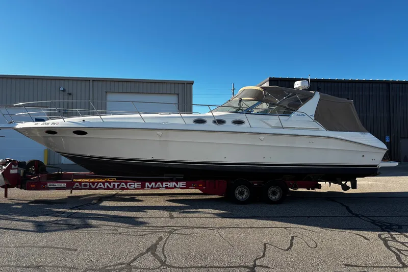The Image of Sea Ray 400 Express Cruiser 1994 - 0