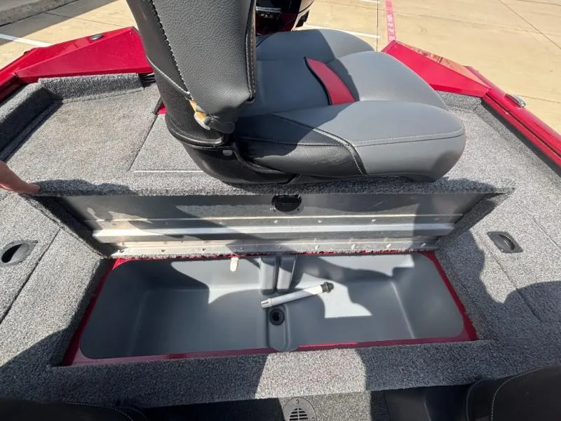 Slide: The Image of Tracker PRO TEAM 175 TF CRAPPIE EDITION 2025 - 19