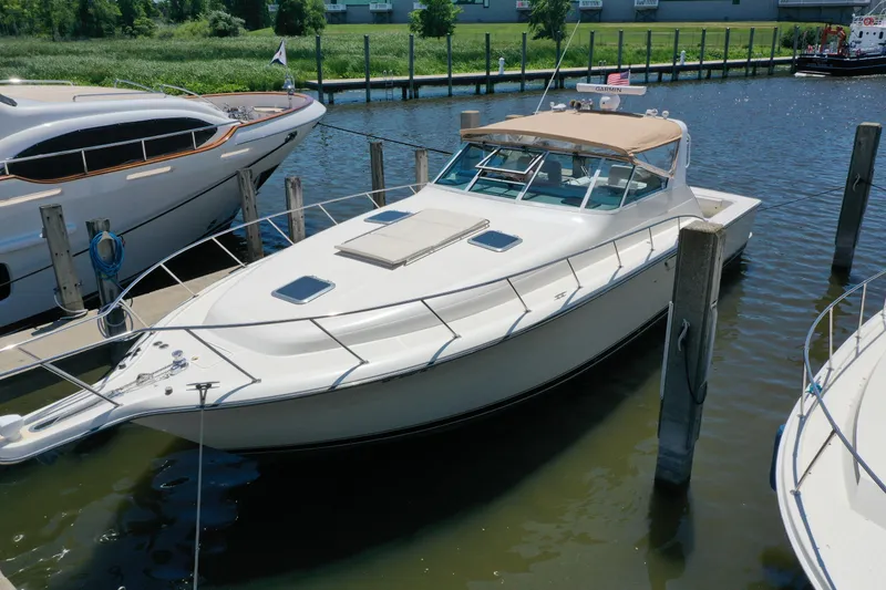 The Image of Tiara 4300 Open 1995 - 0