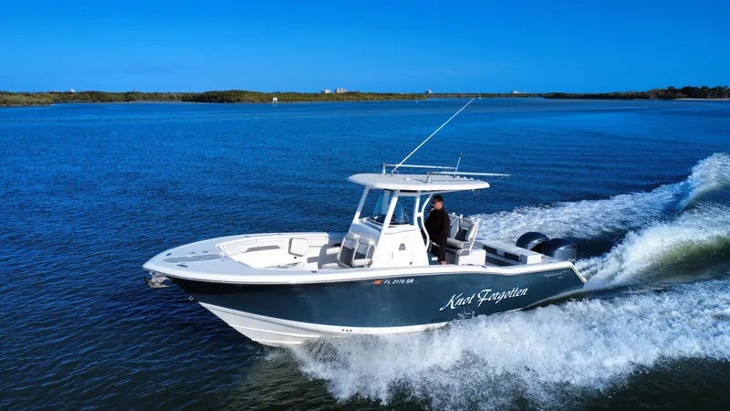 Slide: The Image of Tidewater 280 CC 2020 - 14