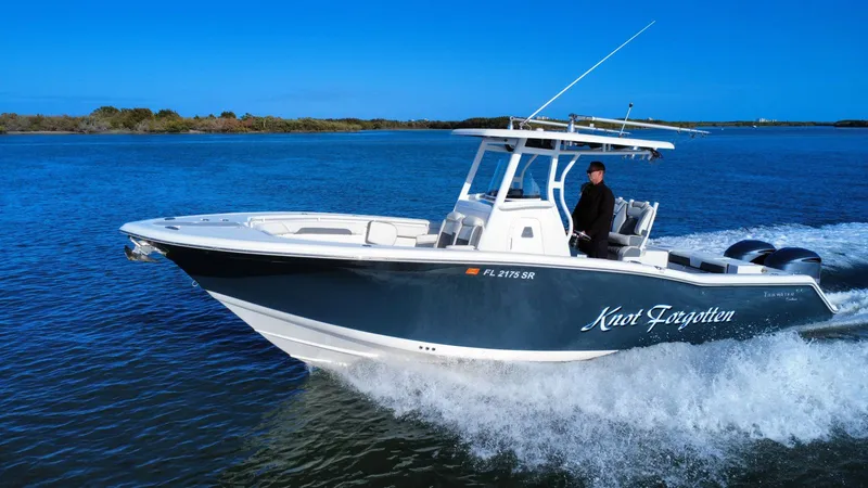 Slide: The Image of Tidewater 280 CC 2020 - 15