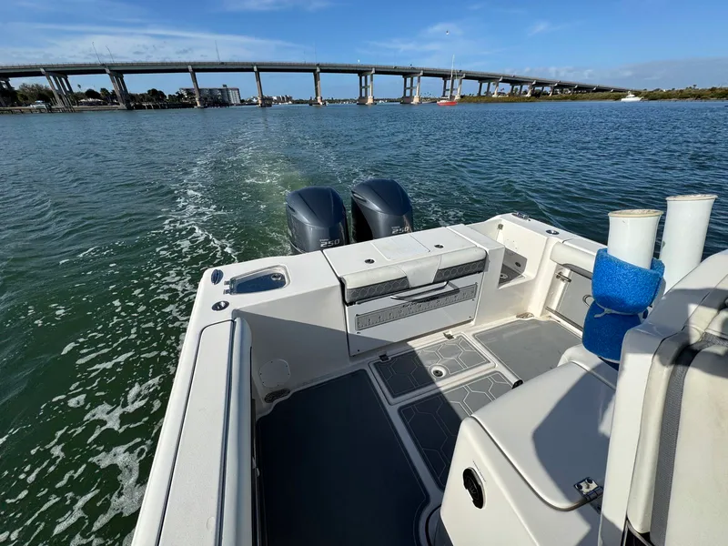 Slide: The Image of Tidewater 280 CC 2020 - 21