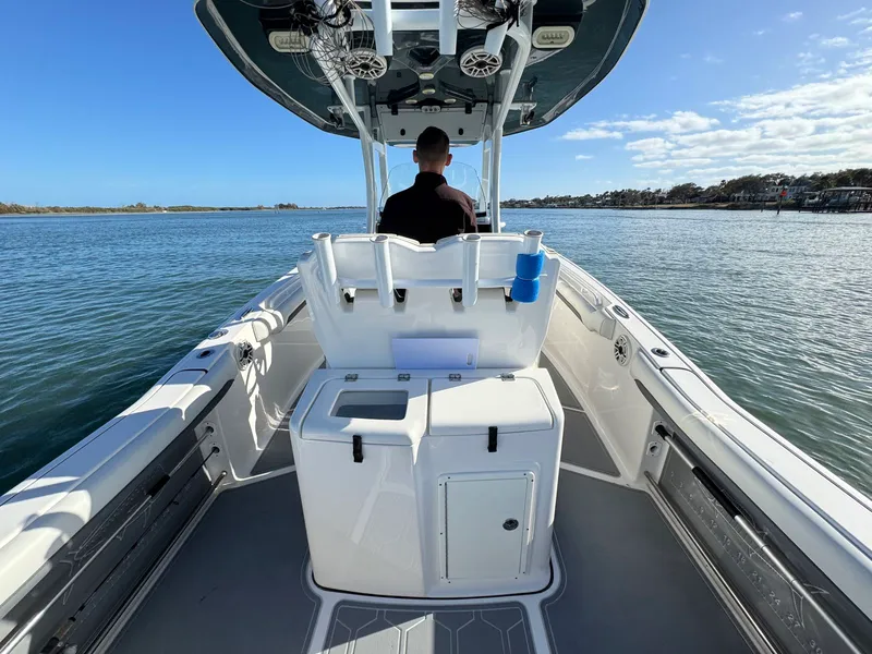 Slide: The Image of Tidewater 280 CC 2020 - 24