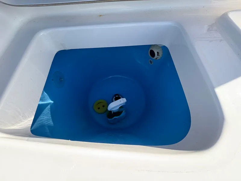 Slide: The Image of Tidewater 280 CC 2020 - 26