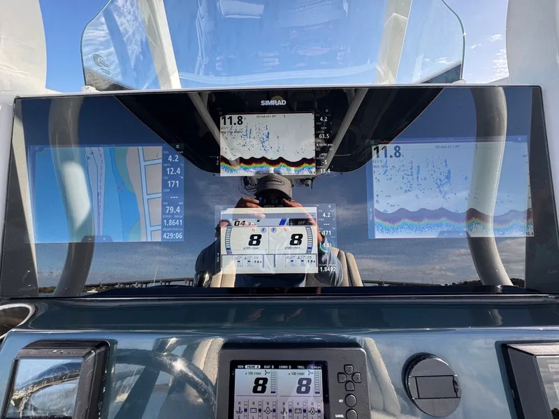 Slide: The Image of Tidewater 280 CC 2020 - 35