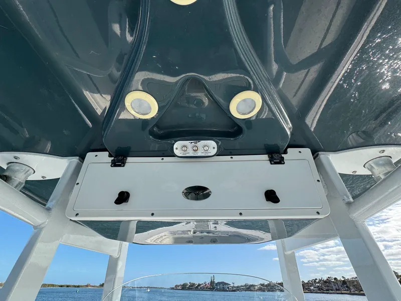 Slide: The Image of Tidewater 280 CC 2020 - 43