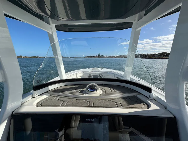 Slide: The Image of Tidewater 280 CC 2020 - 46