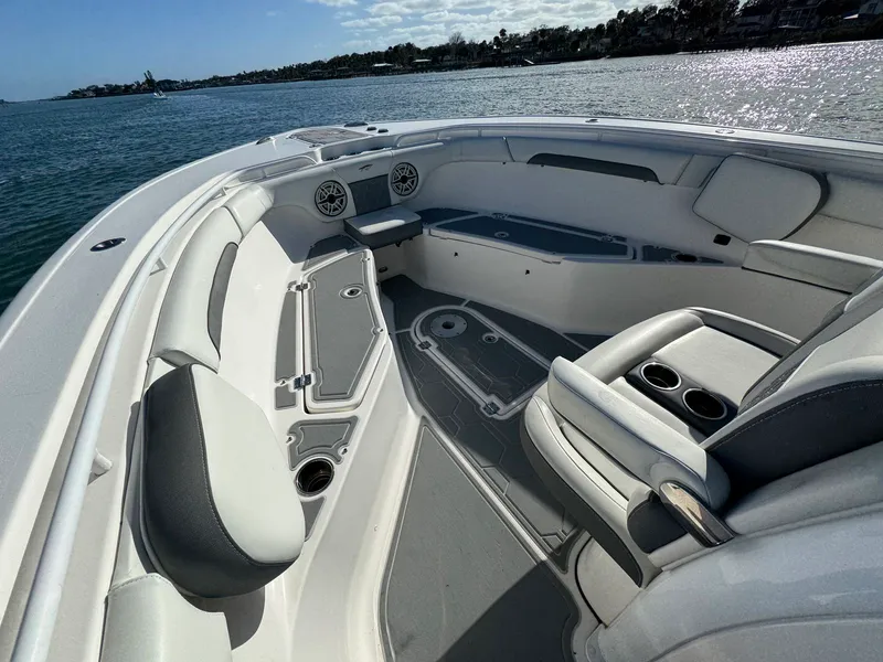 Slide: The Image of Tidewater 280 CC 2020 - 50