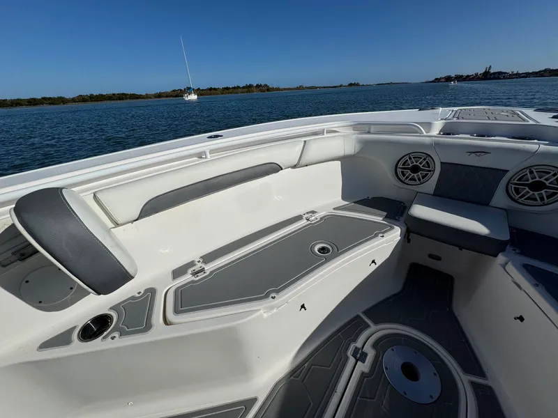 Slide: The Image of Tidewater 280 CC 2020 - 53