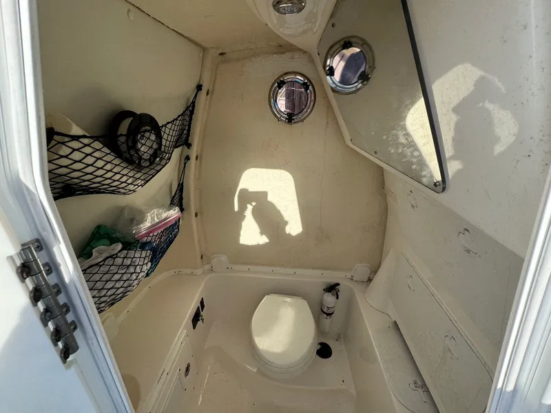 Slide: The Image of Tidewater 280 CC 2020 - 61