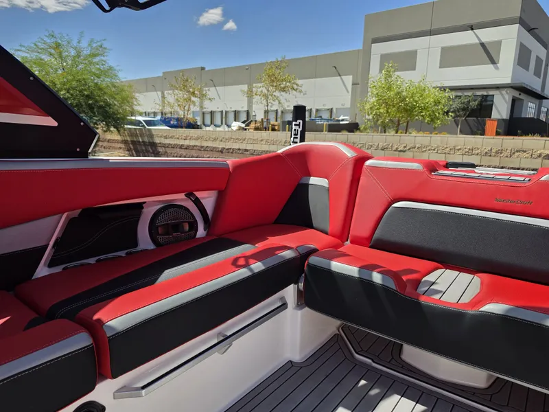 Slide: The Image of MasterCraft X Star S 2023 - 33