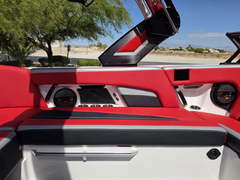 Slide: The Image of MasterCraft X Star S 2023 - 29