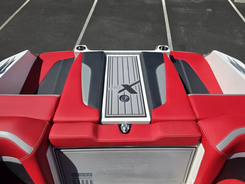 Slide: The Image of MasterCraft X Star S 2023 - 35