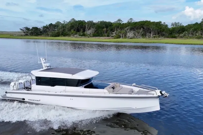 The Image of Axopar 37 XC Cross Cabin 2023 - 0