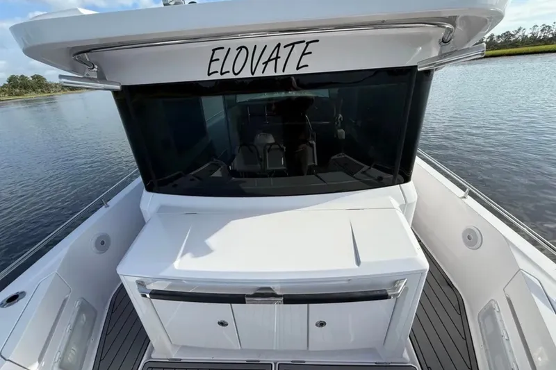 Slide: The Image of Axopar 37 XC Cross Cabin 2023 - 31