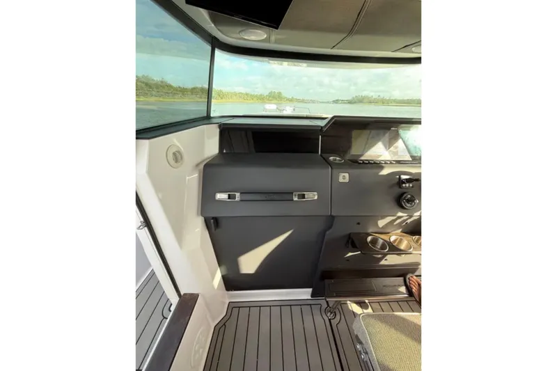 Slide: The Image of Axopar 37 XC Cross Cabin 2023 - 27