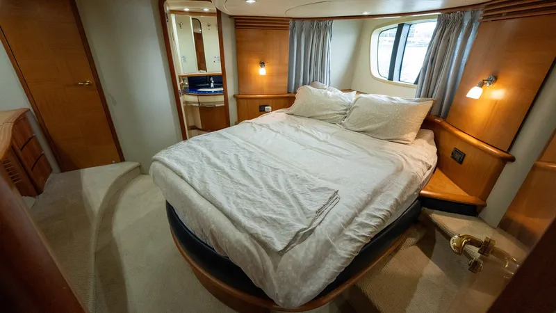 Slide: The Image of Azimut 62 Evolution 2008 - 21