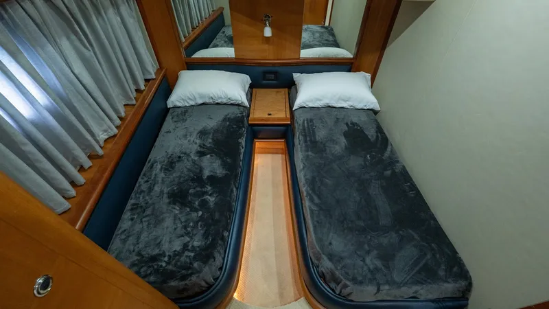 Slide: The Image of Azimut 62 Evolution 2008 - 22