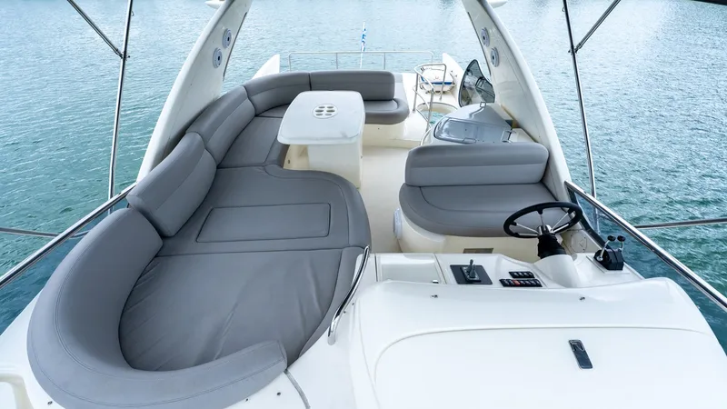 Slide: The Image of Azimut 62 Evolution 2008 - 19