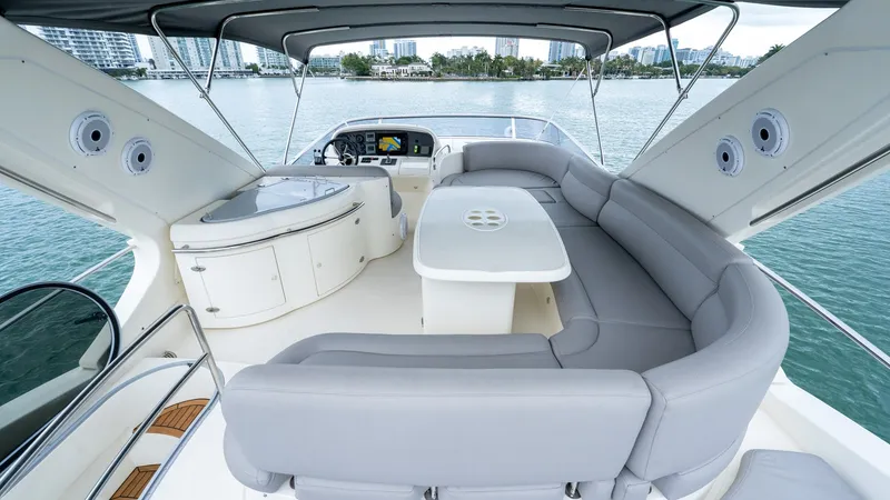 Slide: The Image of Azimut 62 Evolution 2008 - 16