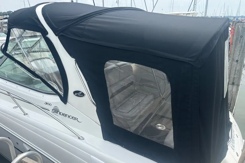 Slide: The Image of Sea Ray 300 Sundancer 2006 - 26