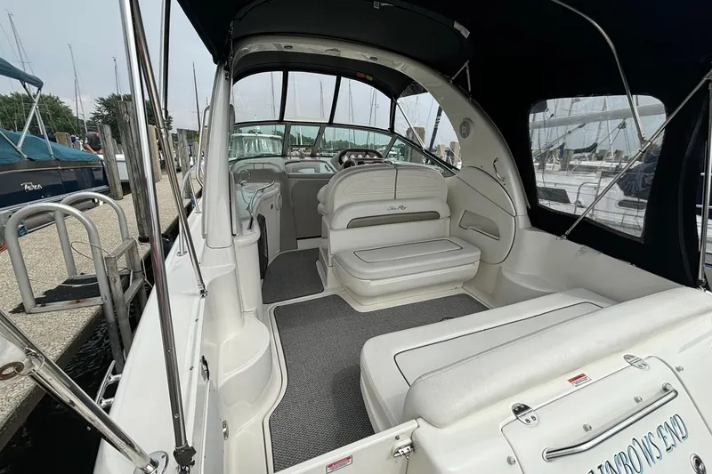 Slide: The Image of Sea Ray 300 Sundancer 2006 - 9