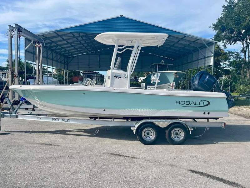 The Image of Robalo 226 Cayman 2027 - 0