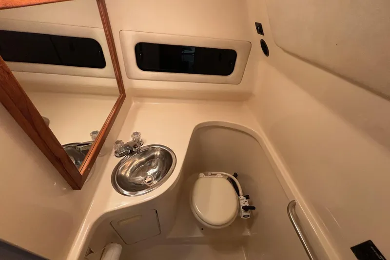 Slide: The Image of Sea Ray 300 Weekender 1992 - 18