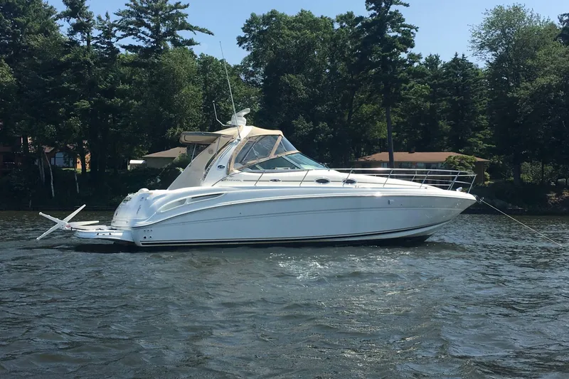 The Image of Sea Ray 360 Sundancer 2002 - 0
