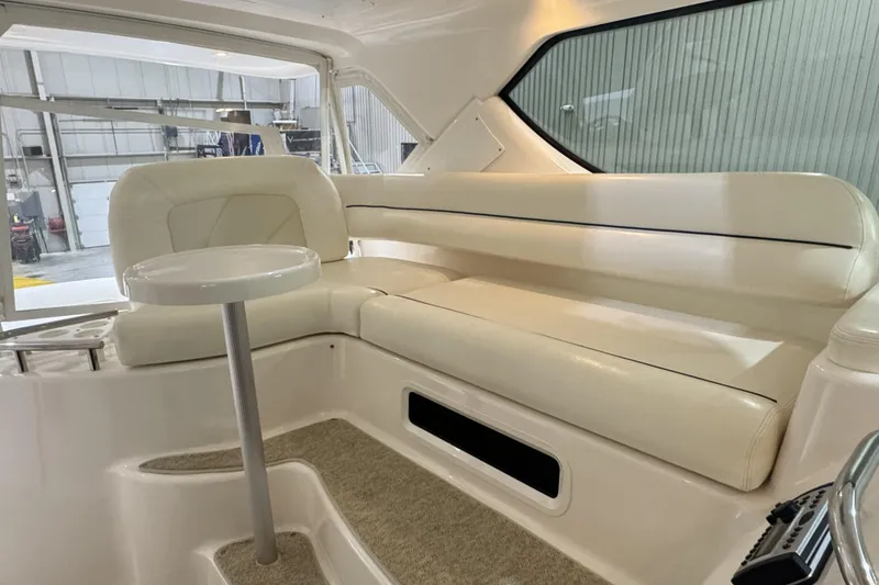 Slide: The Image of Tiara 4300 Sovran 2007 - 11