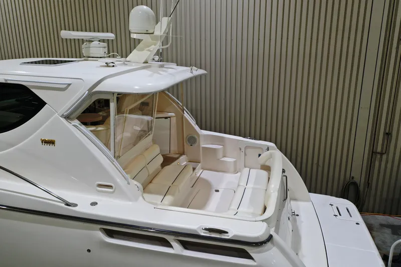 Slide: The Image of Tiara 4300 Sovran 2007 - 7