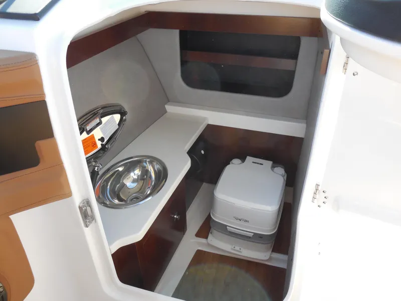 Slide: The Image of Chaparral 30 Surf 2025 - 13