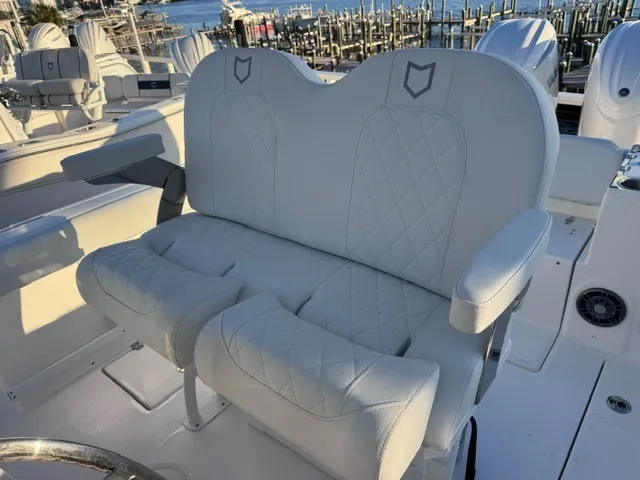 Slide: The Image of Sea Fox 268 COMMANDER 2027 - 17