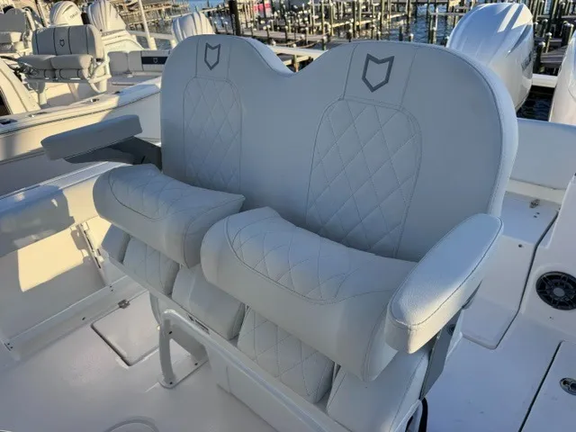 Slide: The Image of Sea Fox 268 COMMANDER 2027 - 16