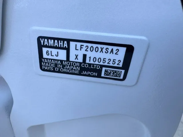 Slide: The Image of Sea Fox 268 COMMANDER 2027 - 25