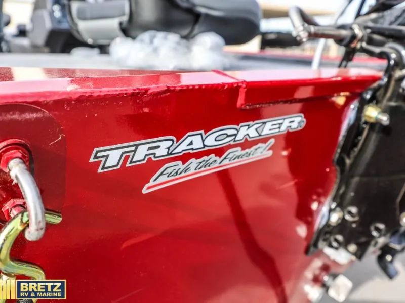 Slide: The Image of Tracker Classic XL 2026 - 5