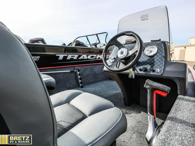Slide: The Image of Tracker Classic XL 2026 - 10