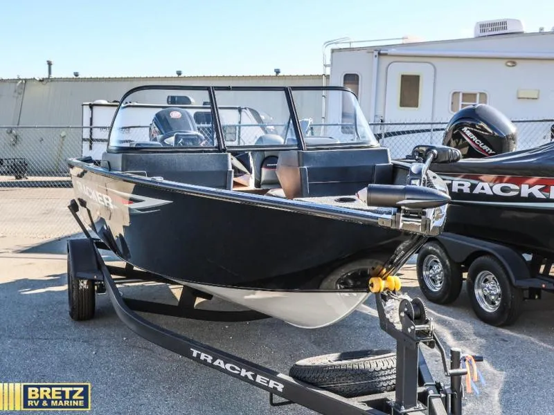 The Image of Tracker V-175 WT 2026 - 0