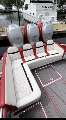 Slide: The Image of Statement 38 SUV 38' 2018 - 16
