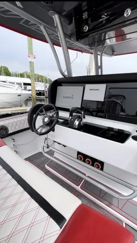 Slide: The Image of Statement 38 SUV 38' 2018 - 15