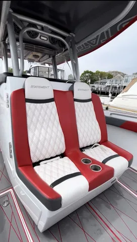 Slide: The Image of Statement 38 SUV 38' 2018 - 13