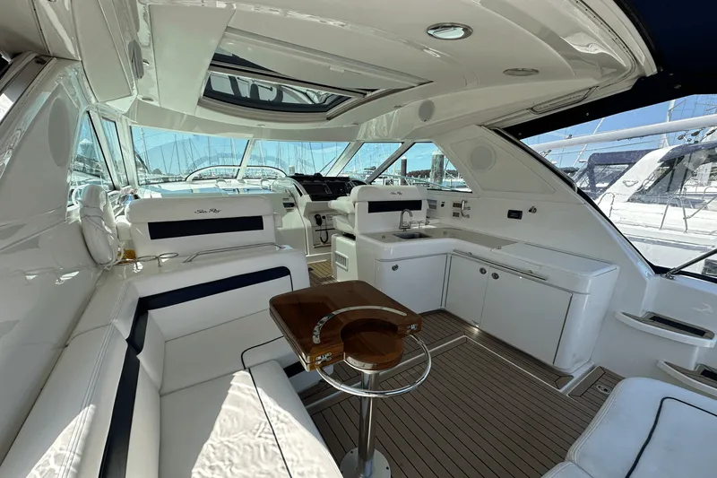 Slide: The Image of Sea Ray 450 SUNDANCER 2011 - 19